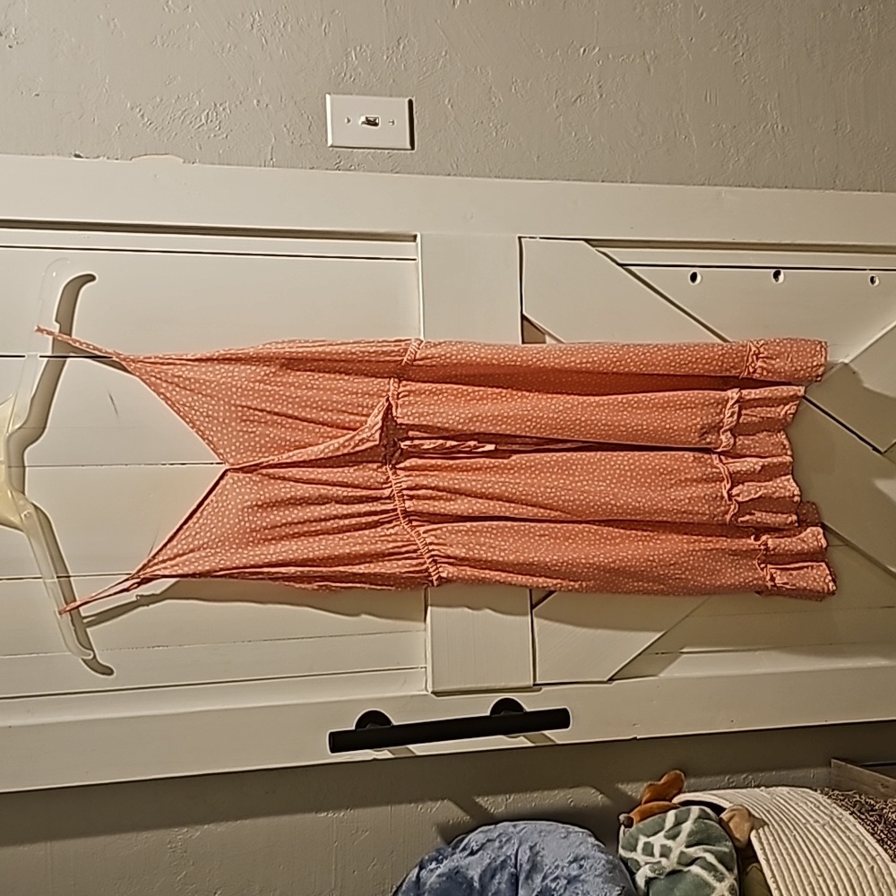 Pink Ruffle-Hem Summer Wrap Dress - Picture 3 of 4